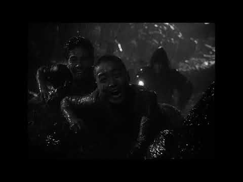 Gojira (1954) - Persecution of the Masses