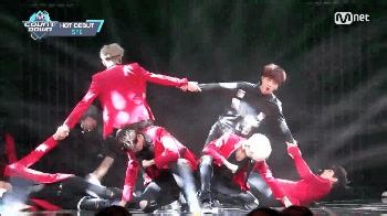 [Gif] #SF9 K.O legendary iconic water wheel 👑😘😍 | SF9: Fanpage