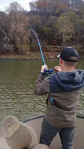 12 reactions | Fun morning snagging for spoonbill with the guys of Central Hydraulics #GOTSNAGGED | Eastern Oklahoma Guide Services, LLC | Facebook