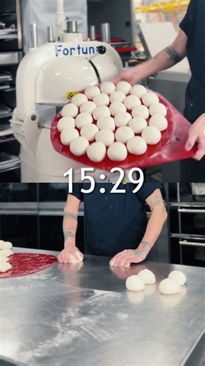 Same dough. Very different results. | Fortuna Bun Divider Rounder | Vanrooy Machinery 🦾