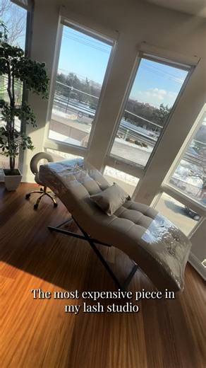 The Ultimate Tech Bed for Lash Studios