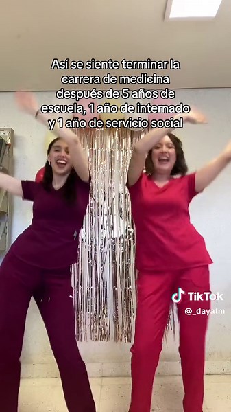 Con la mejor compañera en el camino a la medicina