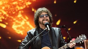 75K views · 4.2K reactions | Electric Light Orchestra's live performance for "Last Train To London". (2018) | Frequência Modular | Facebook