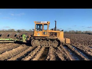 Caterpillar D5 SA VHP ploughing.