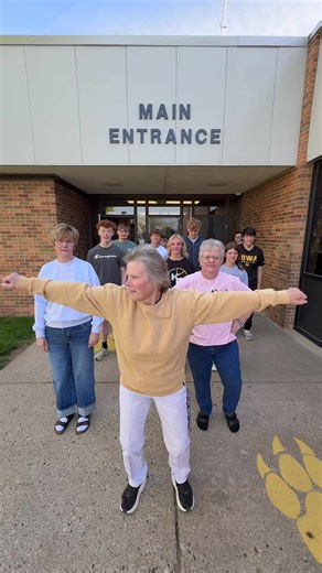 Huth's Groovy Dance Moves