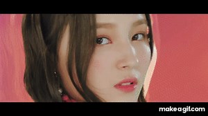 [MV] MOMOLAND (모모랜드) _ BBoom BBoom (뿜뿜) on Make a GIF