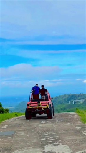 #paralayangkemuning #kebuntehkemuning #kemuningskyhills #kemuningskyhills #wisatakaranganyar