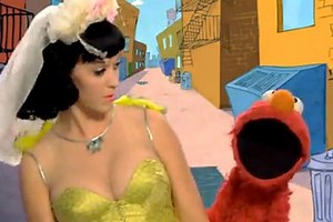 10 Cases of Inappropriate Cleavage - cleavage, mandy drury cleavage - Oddee