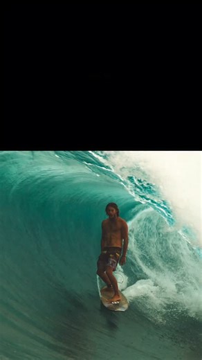 Galactik Tracks - arguably the most iconic Tracks Indo mission ever - to the island of nowhere will be rereleased and available to watch for free on our site tomorrow. A film by @tomjenno @jimmyjazzjames 📷 @swillpics | TRACKS MAGAZINE