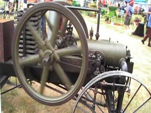 1909 Hit and miss Alamo gas engine