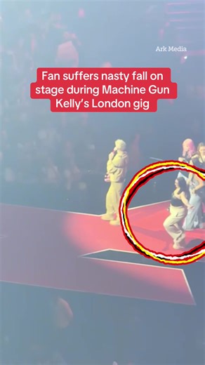 A female Machine Gun Kelly fan suffered a nasty fall on stage during the American music star’s gig at London’s O2 Arena. Tap above for the full story. #news #o2arena #machinegunkelly #mgk