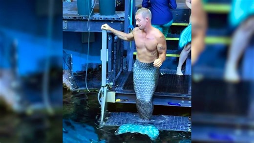 Major Lazer in Las Vegas: DJ Diplo sorgt als Meermann für Aufsehen