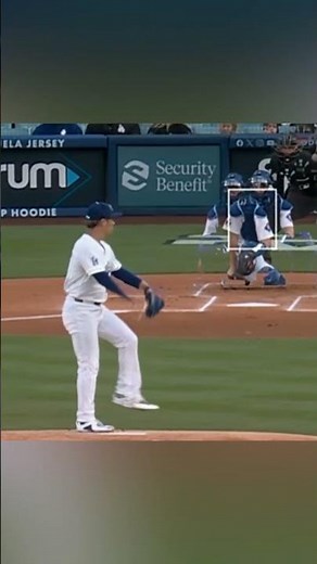 AMAZING Overlay of Yoshinobu Yamamot's Fastball and Splitter! Identical Mechanics. #mlb