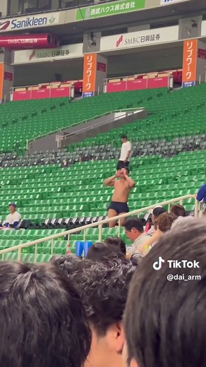 筋肉わっしょい！北九州市立大学の野球応援