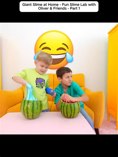 Giant Slime at Home: Fun Slime Lab with Oliver & Friends