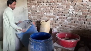 How Detergent Powder Is Manufactured in a Factory