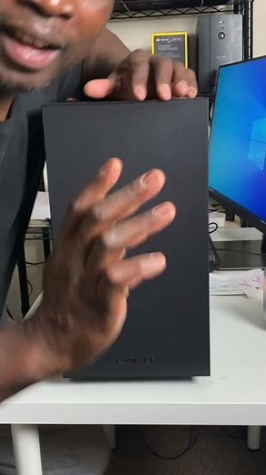 How to open the front panel of your PC?