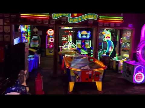 Updated Tour! Shakeys Pizza Parlor & NEW Arcade Games!