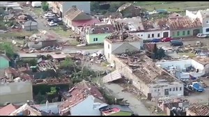 Un tornado arrasa el sur de la República Checa y causa al menos 5 muertos y 200 heridos