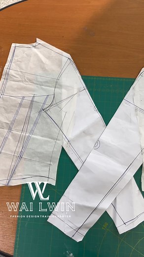 Reglan sleeve corset frame 💚🤍☘️ | WAI LWIN Fashion Design Training Center