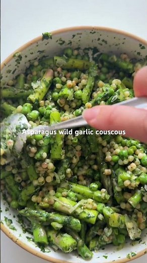 Asparagus wild garlic cous cous - NEW SPRING INSPIRED RECIPES! Link for full video 👇🏽