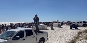 PCB Police controlling Spring Break Crowds