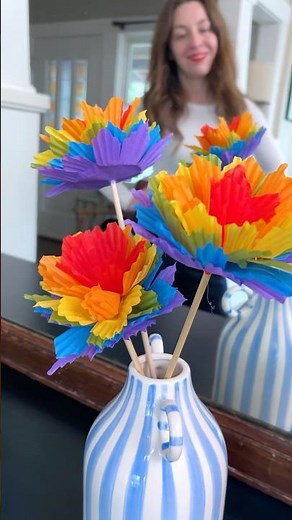 DIY Cupcake Liner Flower! (Easy Mothers Day Gift) #papercraft #craft #crafting #mothersday #easydiy