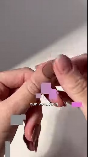 8.9K views · 4 comments | Die Anwendung unserer Gel Strips ist ein Kinderspiel, genauso wie die Entfernung. In diesem Tutorial nehmen wir dich Schritt für Schritt an die Hand 欄勺 | Doonails | Facebook