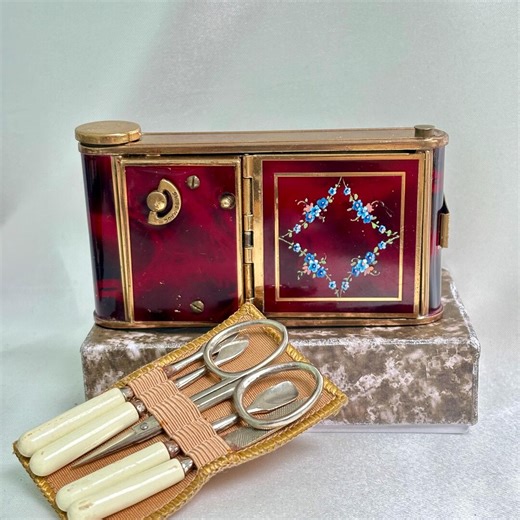 Art Deco Red Kamra Musical Compact With Manicure Set. Reuge Ste Croix. German 1950s - Etsy