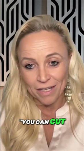 Angie StPierre aka The Technically Smart Blonde: Tech Talk Made Simple