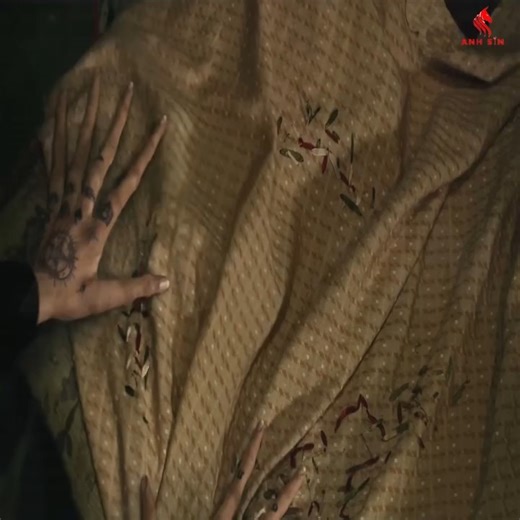 12K views · 360 reactions | ⚠️ Viewer Discretion Advised — This Scene Is Not for the Faint-Hearted!#MovieAlert #ViewerDiscretion #ViralVideo #TrendingNow #FilmScene | Movie Action 4k | Facebook