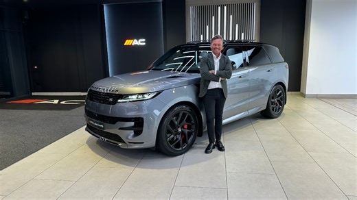 A SUPERB DEAL, FULL SERVICE HISTORY, LIGHT CLOUD LEATHER INTERIOR, BLACK EXTERIOR PACK, 22” SV BLACK ALLOYS, SLIDING PANORAMIC SUNROOF 2023 Range Rover Sport 3.0 D300 Dynamic SE Live Priced at £62,990 - Buy & Reserve Online - Contact Richard on 07919161818 or Business WhatsApp us on 07724101010 📲 Styled beautifully in Eiger Grey Metallic with a Black Exterior Pack, 22” SV Bespoke Black Alloys, Black Contrast Roof, Privacy Glass, Mudflaps & Duo-Tone Ivory/Ebony Leather Interior ✔️Sliding Panoram