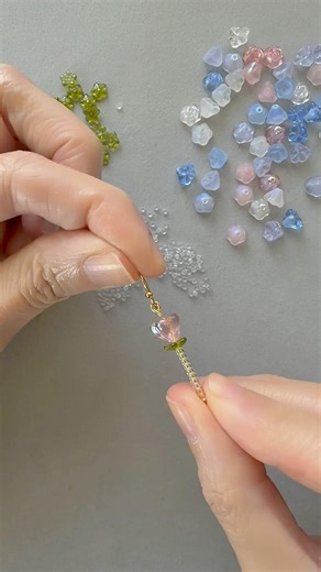 Make Beaded Flower Bud Earrings with Me #beadingtutorials