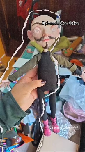 Diplomado en Stop Motion @kraneokraneo y @cinema.mx ofrecen un programa de 12 sesiones con validez curricular oficial Desde la concepción de personajes hasta la animación final. #cinemauniversidad #stopmotionpuebla #kraneoestudio #escueladecine #puebla | Cinema Universidad