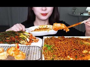 🔥 Giant Spicy Noodle Challenge with Green Onion Kimchi & Seafood Tempura – Addictively Delicious!