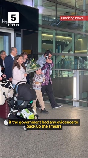 26K views · 687 reactions | EXPLAINED: British journalist Sami Hamdi is now reunited with his family in the United Kingdom, after having left the United States voluntarily after more than two weeks in Immigration and Customs Enforcement (ICE) custody. | 5Pillars | Facebook