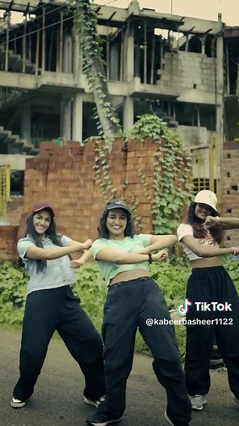 Energetic Dance to Trending Malayalam Songs