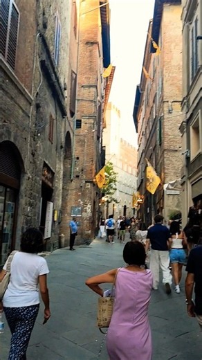 Historic Old City Siena ☺️ Walkthrought ☀️