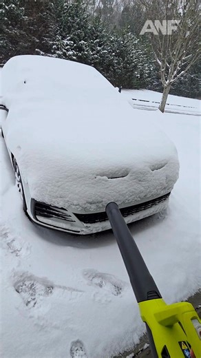 Sometimes snow storms call for creative solutions. 😂 Thanks for the video, Grace! | Atlanta News First
