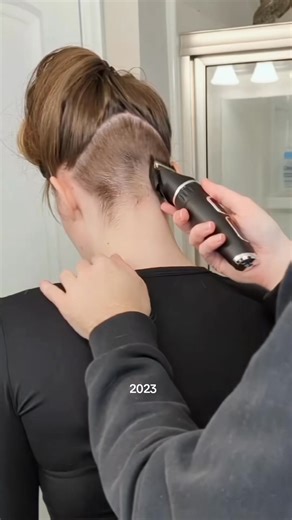 4 months until we hit the 2 yr mark of growing out this undercut 😳 #undercut #hairgrowth #hairgrowth | Mo styles