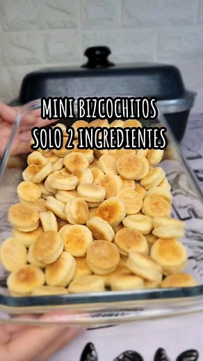 Mini bizcochitos MATEROS ideal para este domingo Para esta receta use la olla cuadrada Ingredientes: 200 g de harina leudante 200 ml de crema de leche 1 cucharadita de sal . . . Cocinar solo 10 min a la mitad de tiempo los das vuelta #bizcochitos #bizcochos #panaderia #harina #queso #merienda #mate #panes #eternaOllasHorno #ollasEterna #eternaOllas | Ollas Eterna oficial