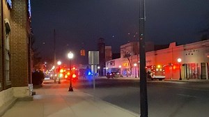 #DEARBORN (TCD) | Dearborn Police & Fire are responding to a fire at a business (Country Chicken) on Schaefer Rd & Colson St. There is visible smoke in the area as the roof of the building is on fire. Firefighters continue to put out the fire. Power has been cut in that area. Cause still unknown. UPDATE 9:09PM: Fire under control with multiple hotspots noted on roof and inside. UPDATE: ALL CLEAR | TCD Dearborn News