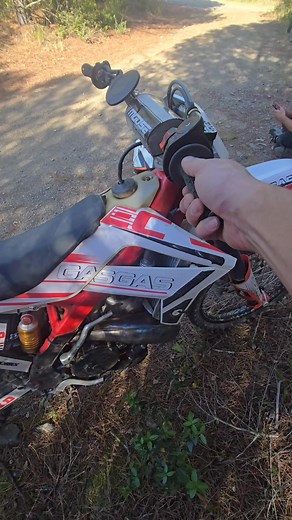 GASGAS 300 EC 2014 ⚪️🔴 #gasgas #300cc #2stroke #bikelife #enduro | Pioupiou Lmz Officiel