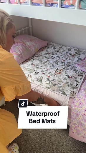 Easy Transition: Waterproof Bed Mats for Nighttime Nappy Ditching