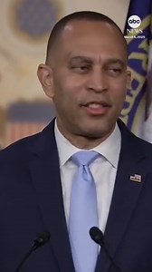 96K views · 2.8K reactions | "Everything they do is a big, massive distraction." House Minority Leader Hakeem Jeffries slammed House Republicans after their censure of Texas Rep. Al Green, saying they are "on the run." https://abcnews.visitlink.me/nrq-Bh | ABC News | Facebook