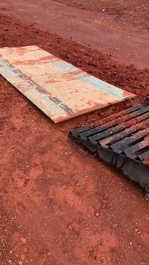 Sent her a little to hard bud😂#offdarim#pullinwitdaminix#fockingmud#40ft#ditchwitcher#kubota#getrdone