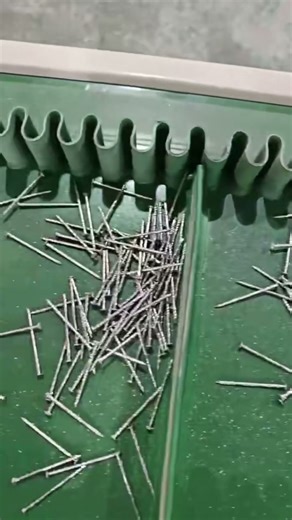 Wire Coil Nail Machine with High-speed rolling thread machine and belt conveyor