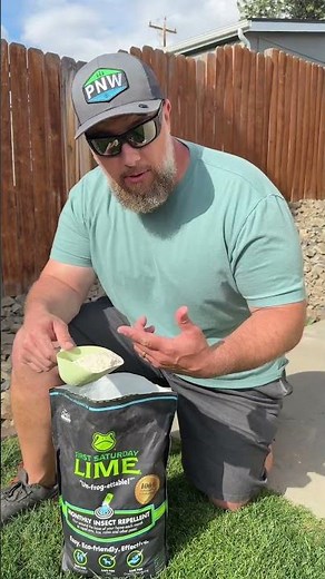 his Natural Bug Barrier Actually Works 🐜🌿 #PestControl #HomeHacks #BugFreeLiving