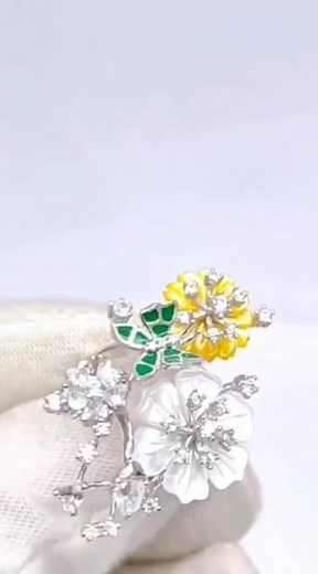 Chic & Stylish: Silver Rings Every Woman Needs 💖