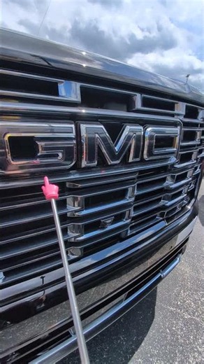 🖤 Check out THE 2026 GMC Yukon Denali Ultimate with Vader Chrome Accents! #gmc #gmcyukon